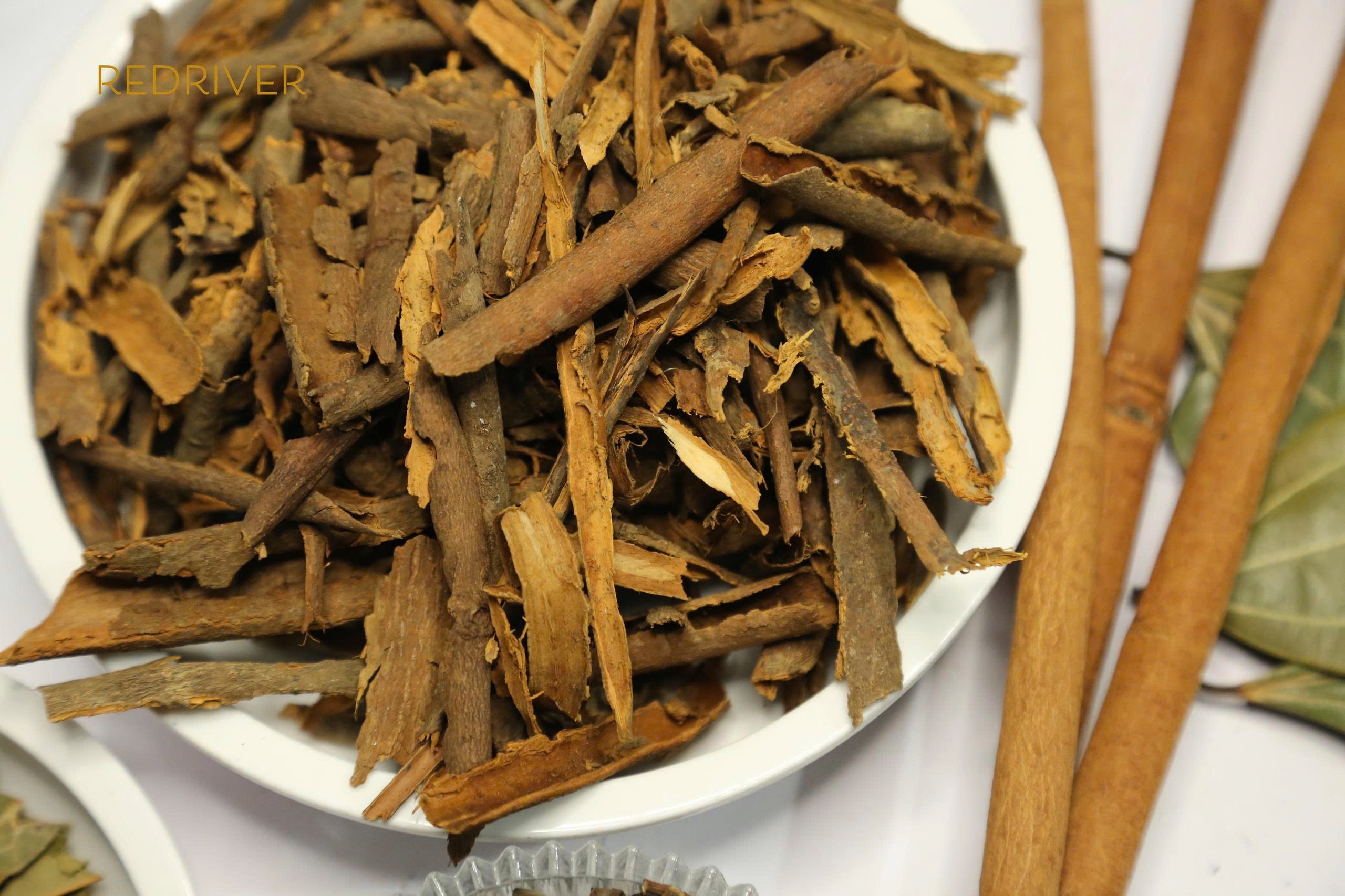 Broken Cinnamon With Skin - Image 2